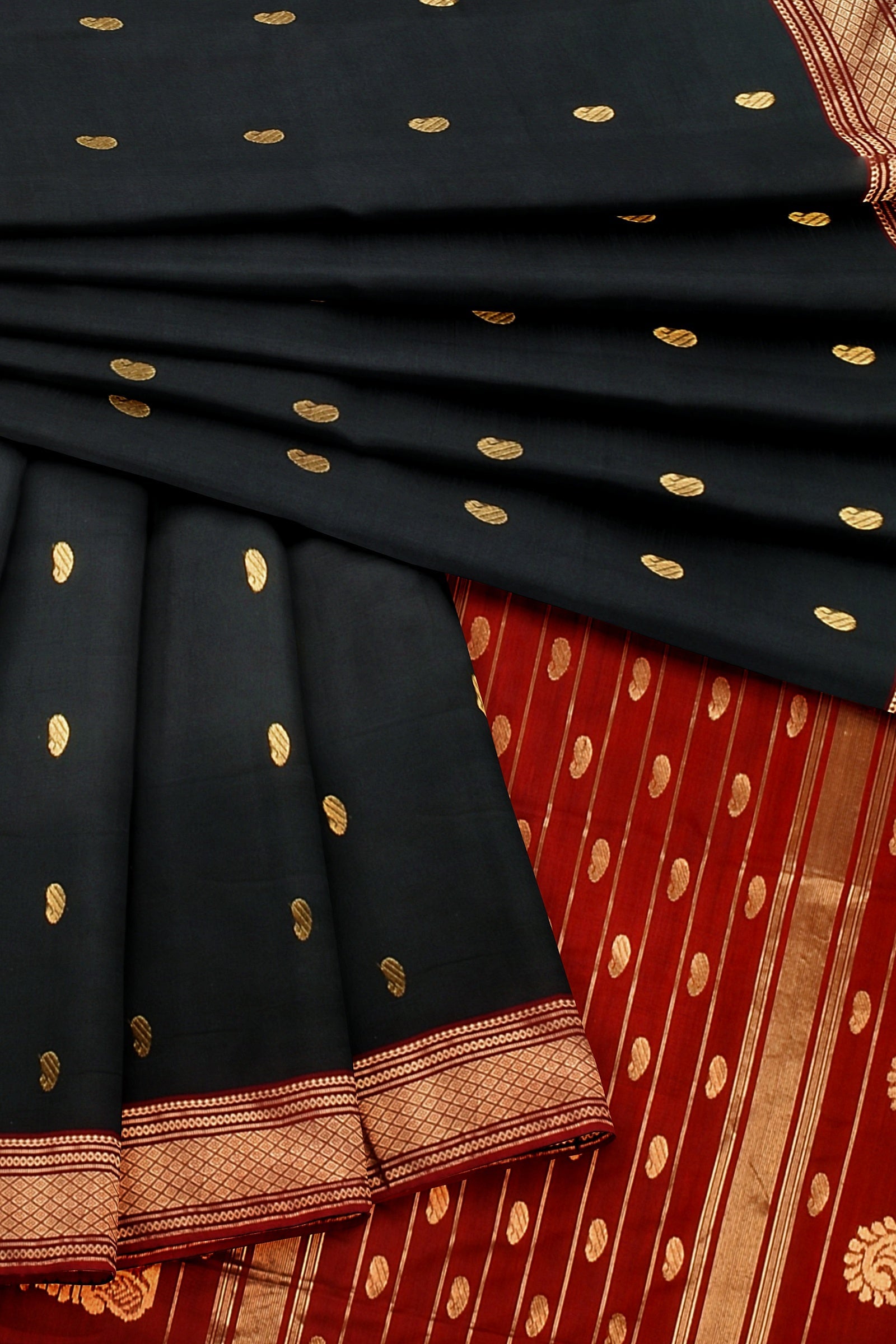 Handwoven Black Color Traditional Carry  Buti Sausar Silk Saree with Zari Border and Carry Buta Marron Palla SKU-BS10122 - Bhartiya Shilp