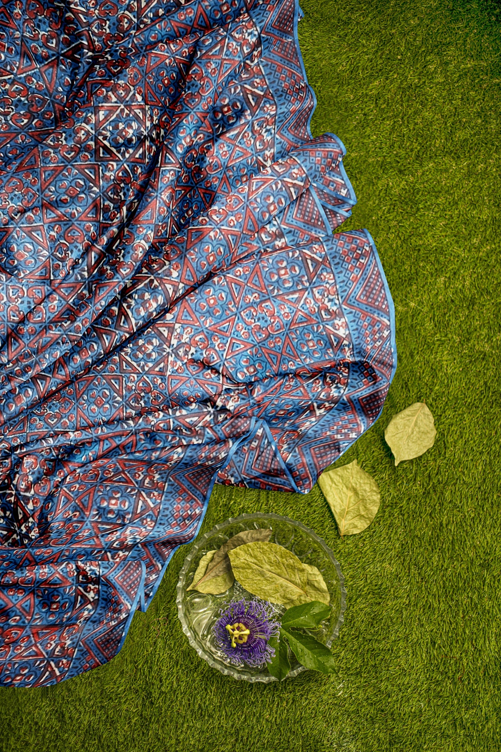Nandana Indigo Dabu Malmal Cotton Saree With Floral Motifs SKU-BS10173 - Bhartiya Shilp